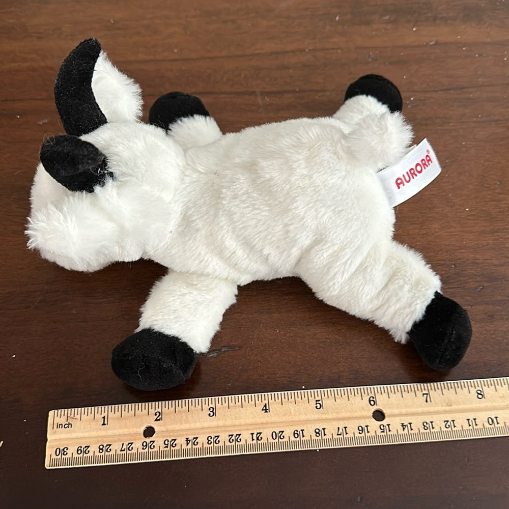 Aprora plush Mountain Goat